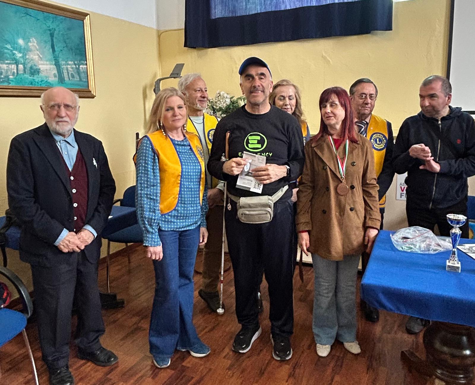 La premiazione di Luca Parravano. In questa foto d’insieme sulla destra si vede anche Giuseppe